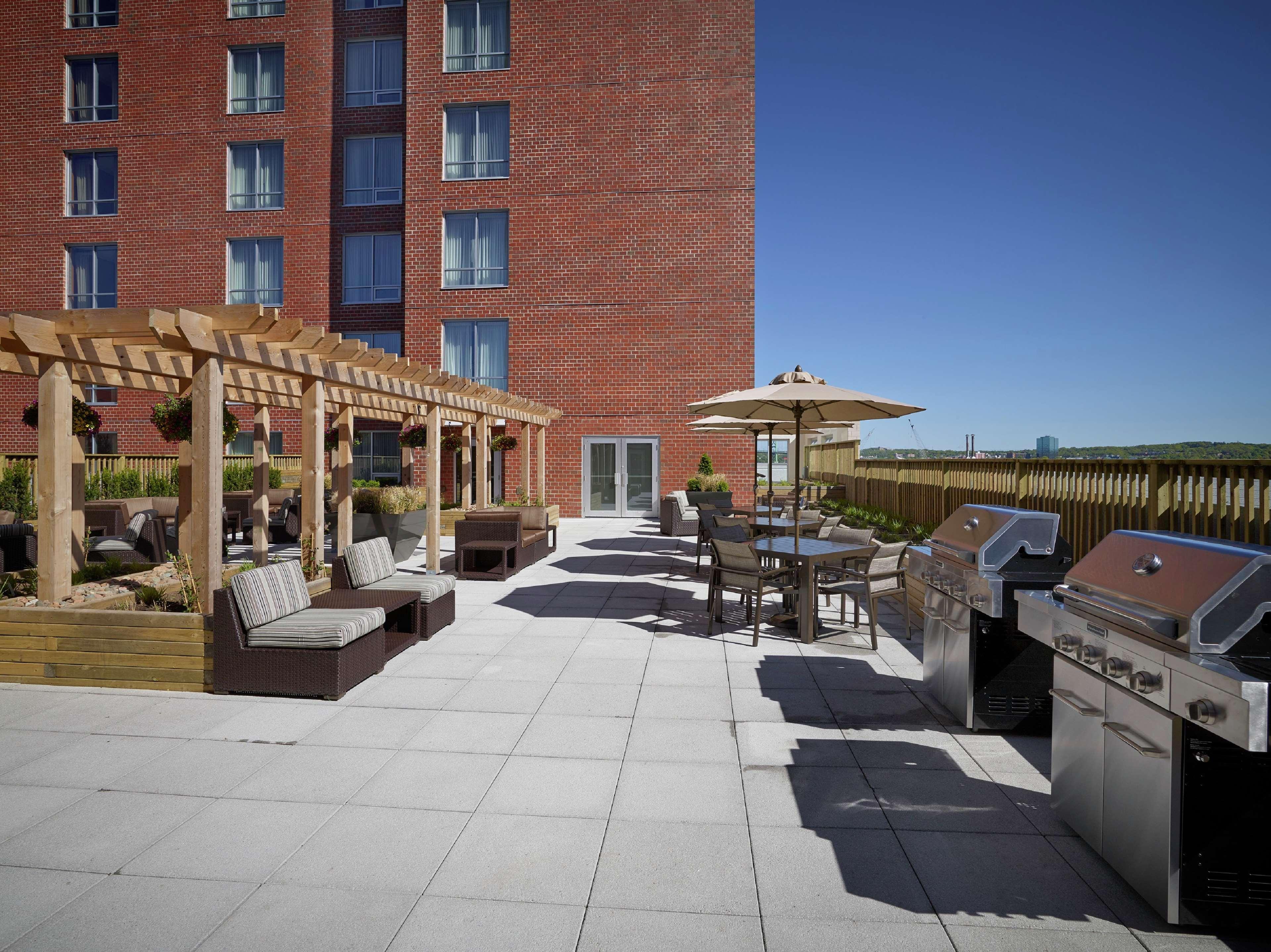 Homewood Suites By Hilton Halifax - Downtown Екстер'єр фото